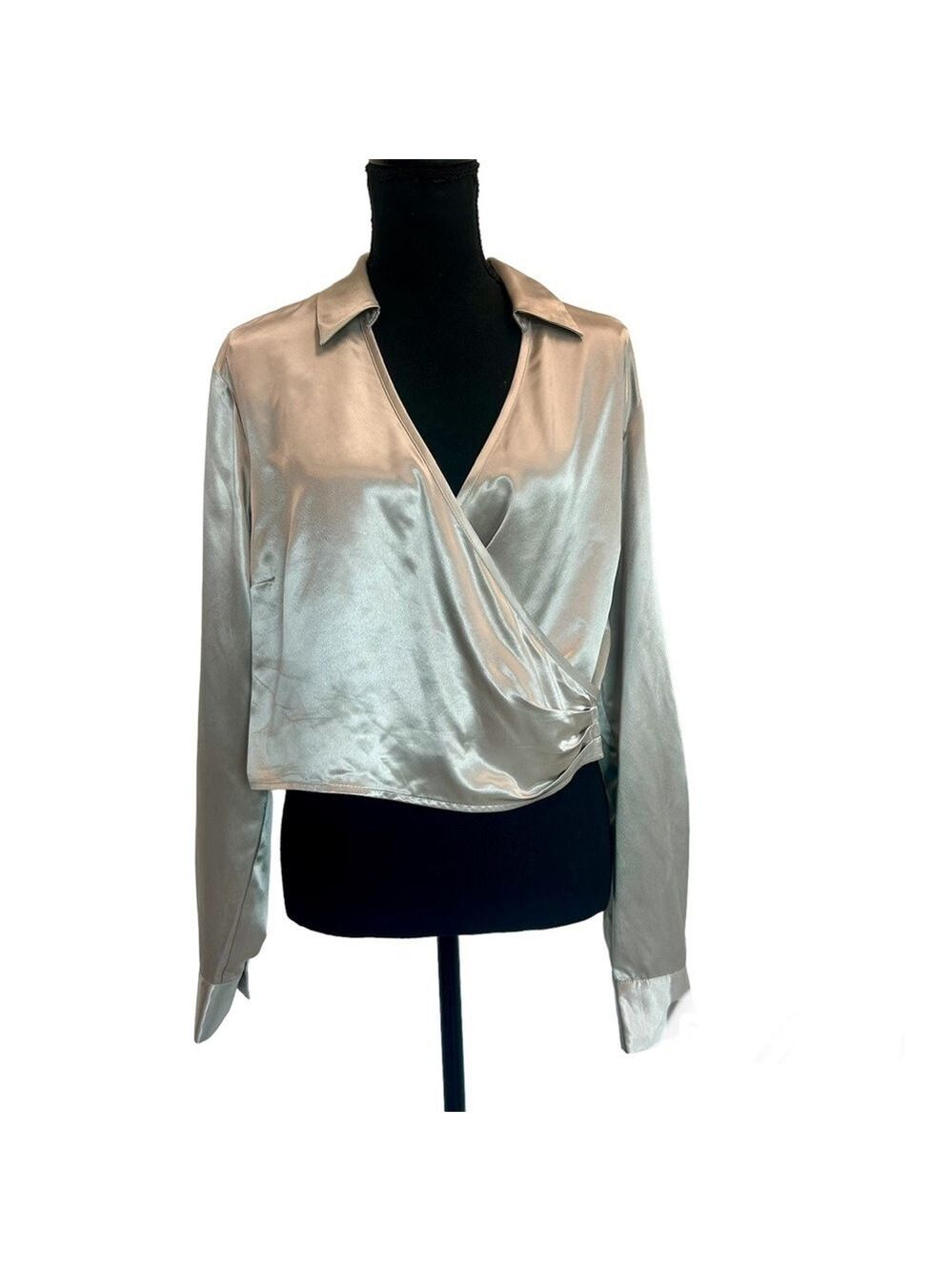 Rachel Zoe gray satin effect long sleeve collared wrap blouse Sz L NWT